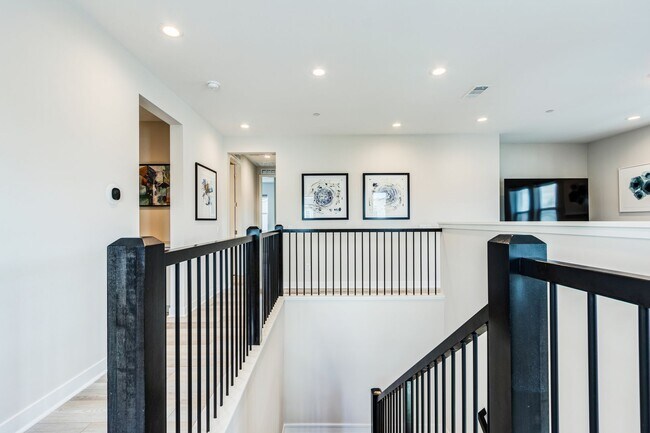 Building Photo - Incredible Fully Furnished New Home In Lak...