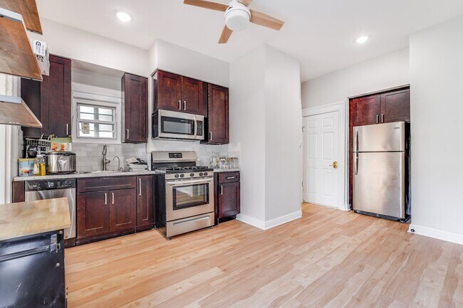 Building Photo - 85 Stuyvesant Ave