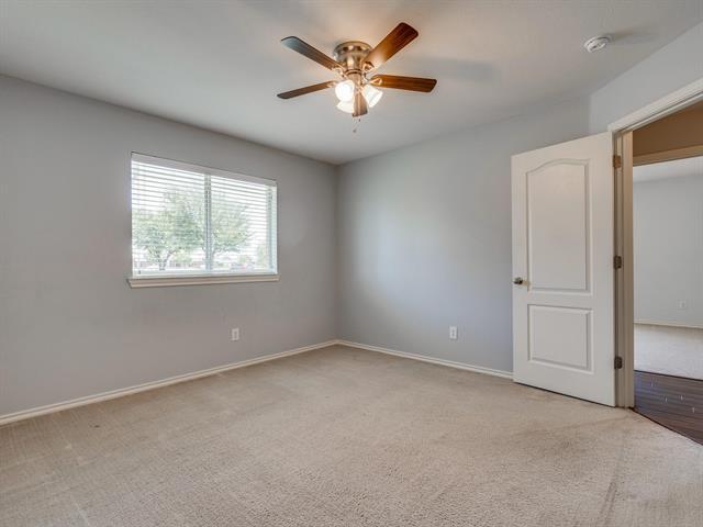 Building Photo - 7721 Willow Ridge Dr