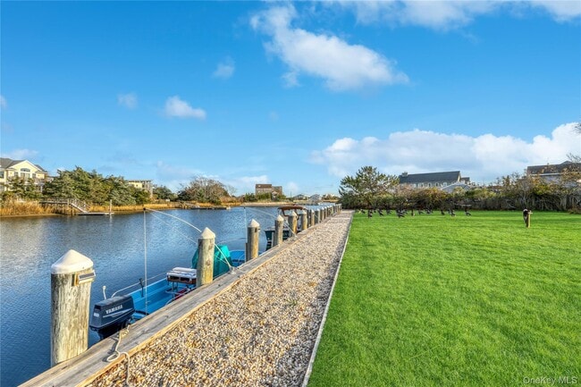 Building Photo - 170 Beach Ln