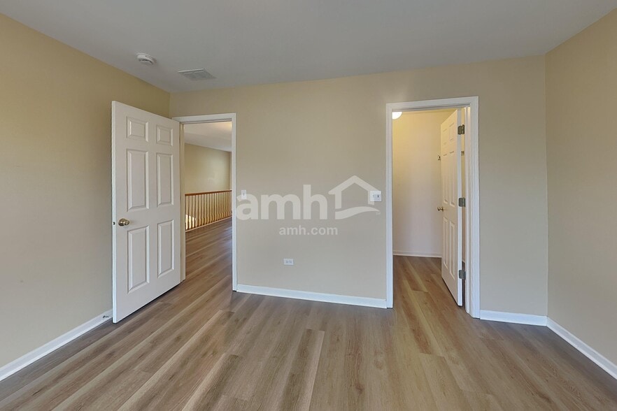 Building Photo - 1437 White Pine Ln