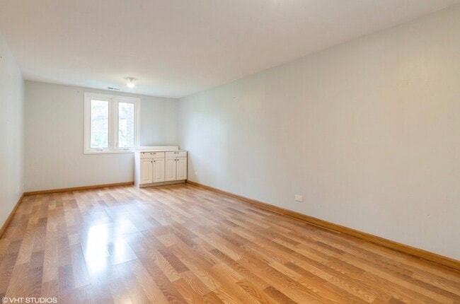 Building Photo - 1525 Sander Ct