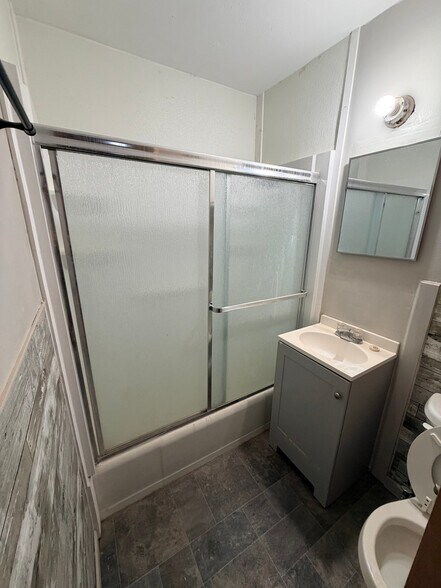 Building Photo - 574 Deborah Dr