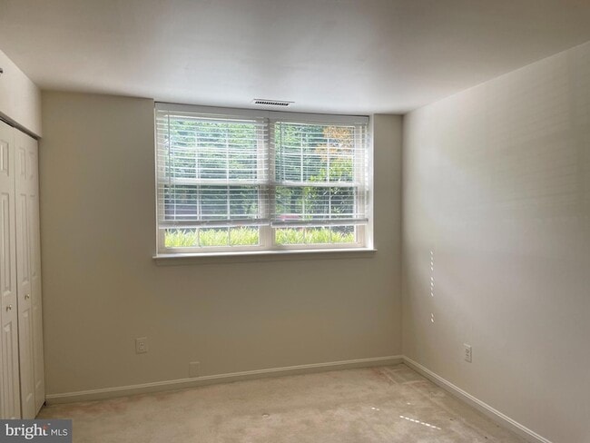 Building Photo - 12 Rain Flower Path