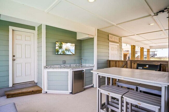 Building Photo - 5497 TX-361