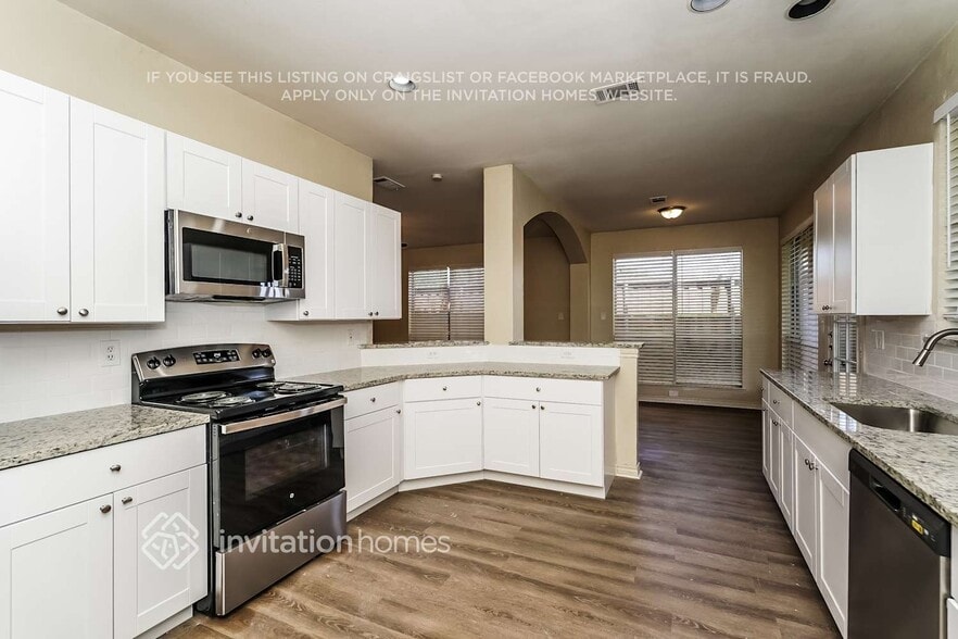 Building Photo - 11113 Promise Land Dr
