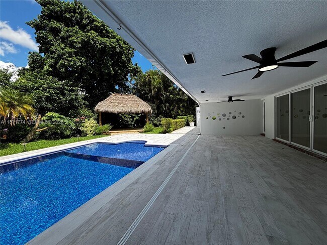 Building Photo - 7775 SW 145th St