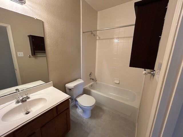 Building Photo - 21322 Bella Mountain Dr