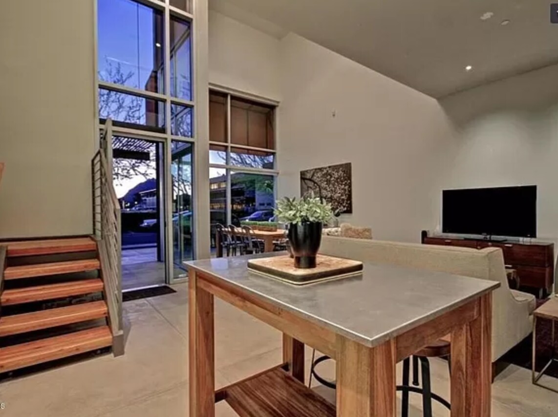 Building Photo - 4747 N Scottsdale Rd
