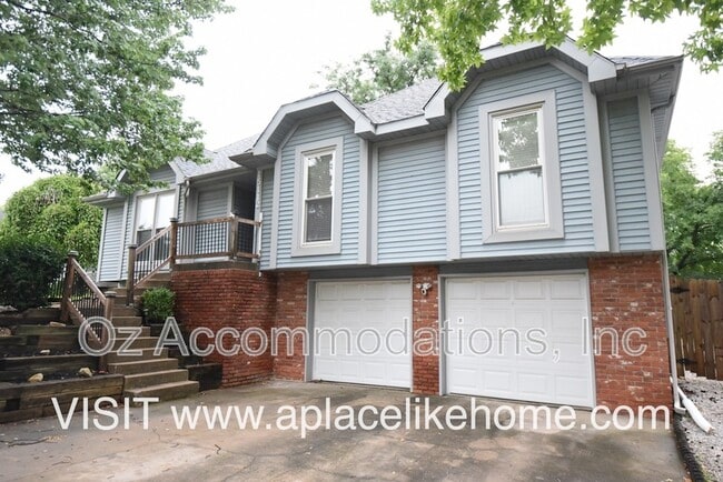 Building Photo - 15112 W 122nd Terrace
