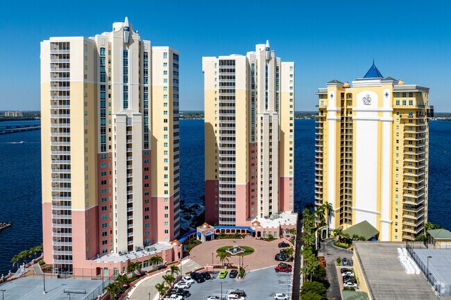 Building Photo - Riviera 2743