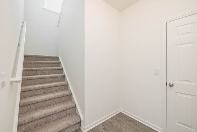 Building Photo - 724 Scotch Meadows Loop