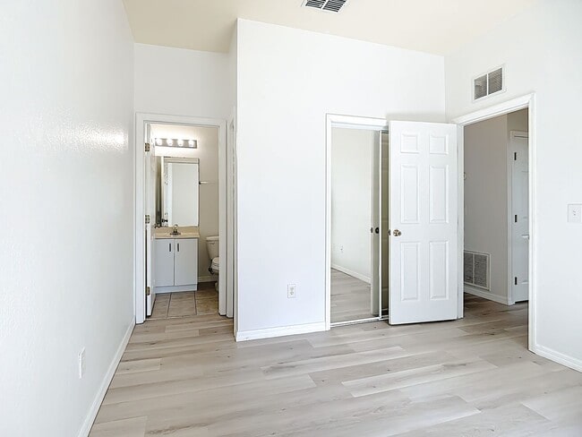 Building Photo - Amenities Galore in Lake Marion Golf Resort! Gated Community! Lovely 2-Bedroom, 2-Bath Condo!