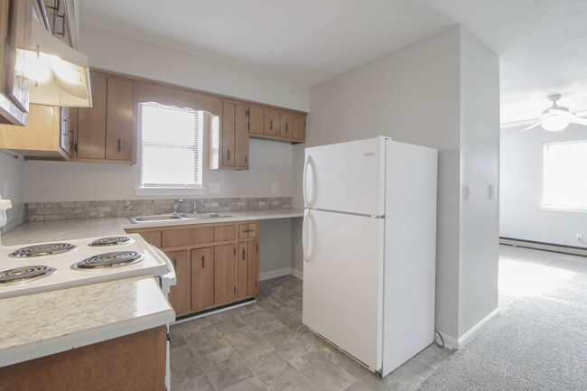 Building Photo - 24-424 Thompsonville Ln