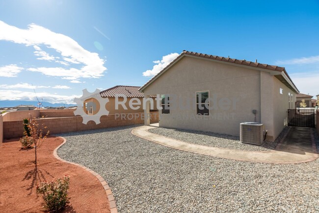 Building Photo - !!NEW HOME D.R. HORTON HOME in LOS DIAMANT...