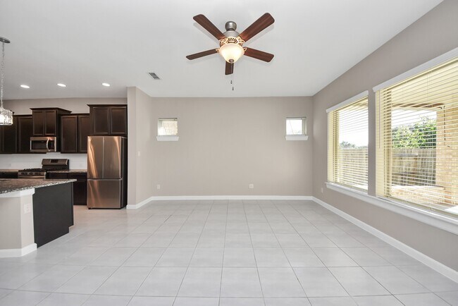 Building Photo - 8114 Silverspot Ln