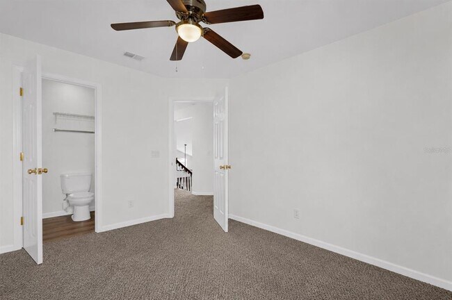 Building Photo - 204 Gleneagles Dr