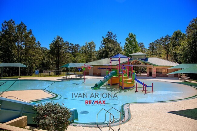 Building Photo - 122 S Abram Cir