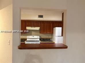 Building Photo - 10440 SW 156th Ct