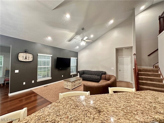 Building Photo - 10456 Dogwood Dr