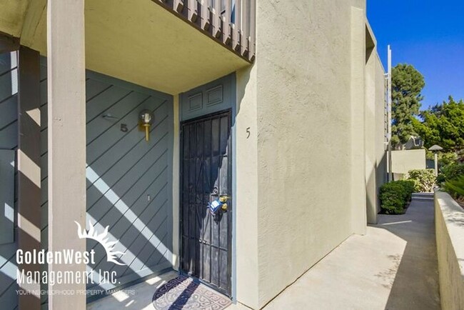 Building Photo - Spacious 3Bdm 2Ba Condo in Mission Valley ...