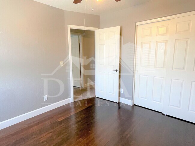 Building Photo - 3602 E Windmere Dr