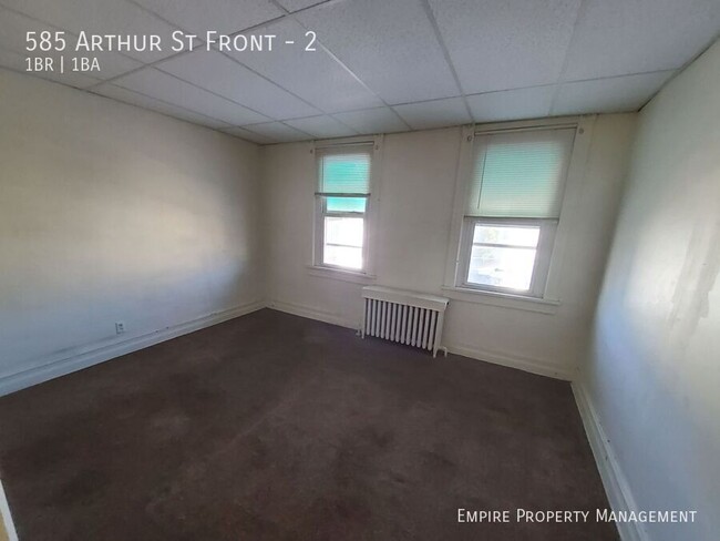 Building Photo - 1 Bedroom / 1 Bathroom Apartment in Hazleton!