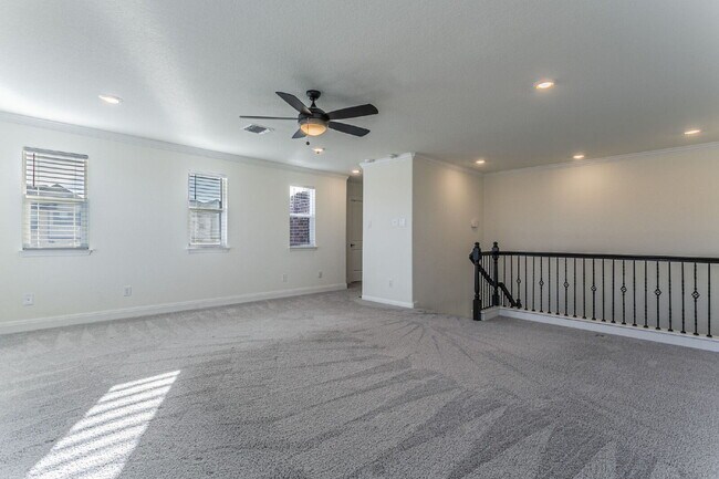 Building Photo - Bright & Beautiful 4 Bedroom two story home!