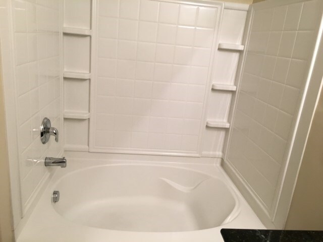 Building Photo - 5 Miller Pond Rd