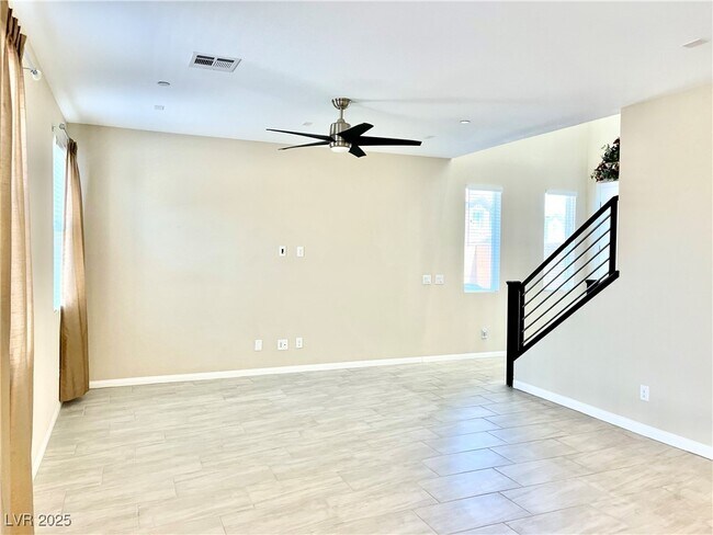 Building Photo - 8819 Burray St