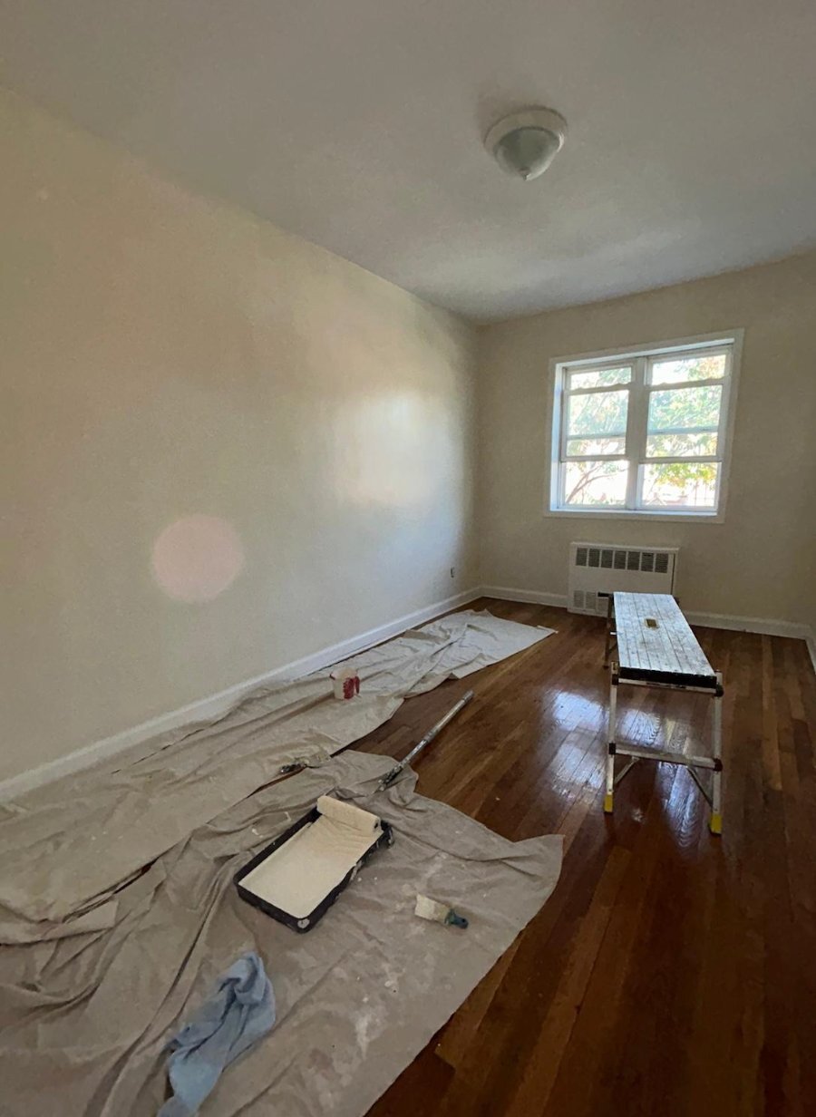 Building Photo - 964 East 100th Street