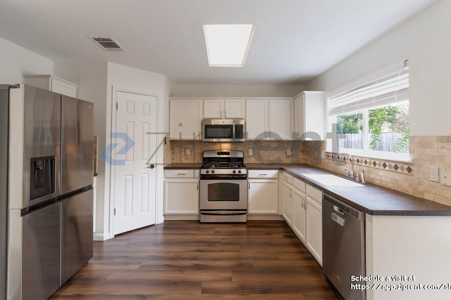 Building Photo - 16808 Bailey Jean Dr