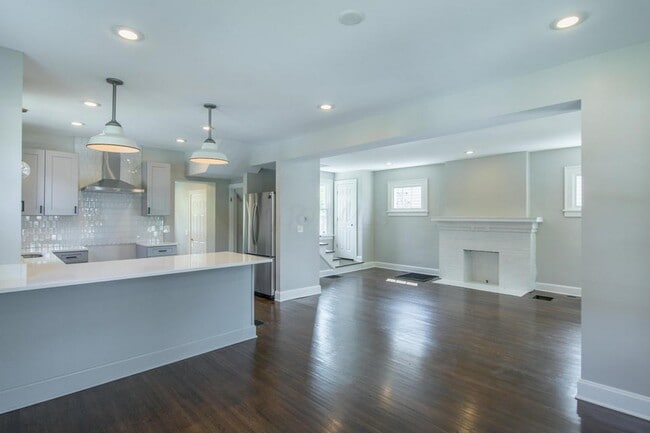 Building Photo - 778 S 17th St