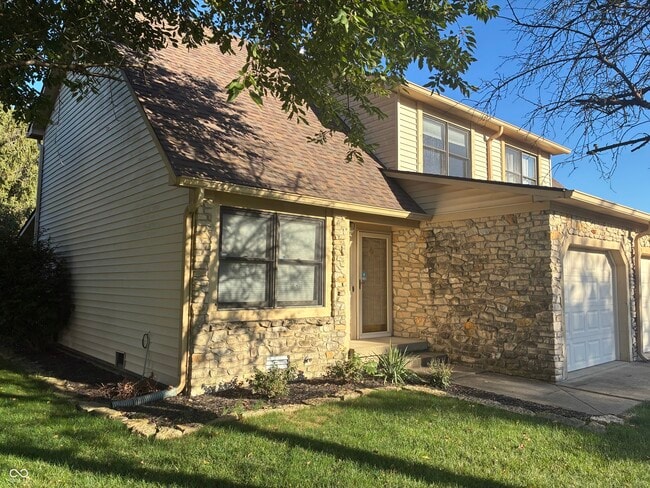 Primary Photo - 1131 Anthony Ct
