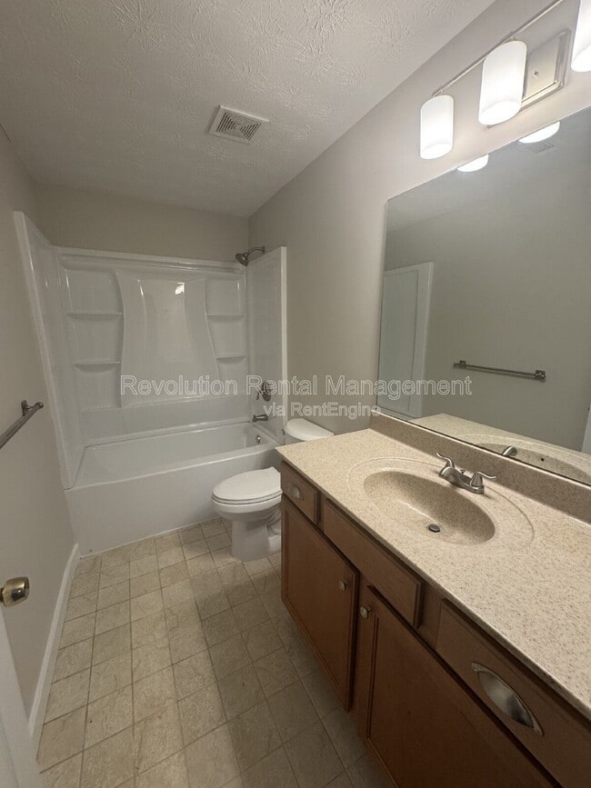 Building Photo - 380 Chattahoochee St