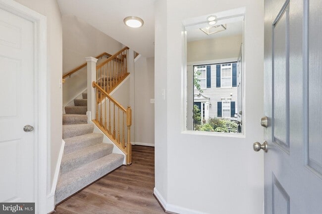 Building Photo - 986 Harrison Cir