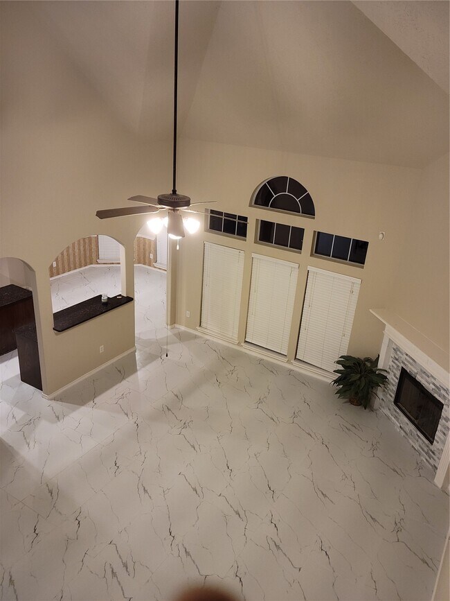 Building Photo - 11134 Sheldon Bend Dr