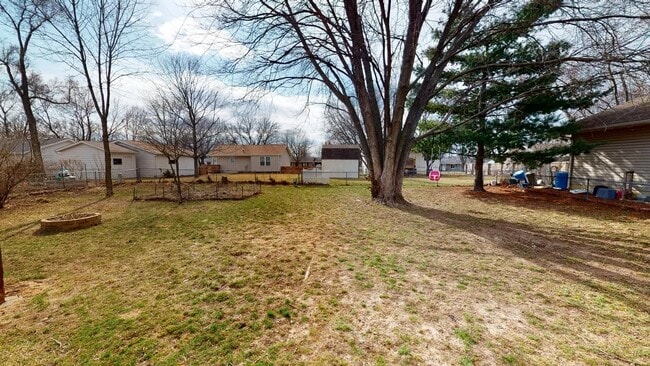 Building Photo - 608 Lincoln St