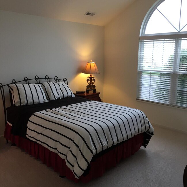 Building Photo - 6135 Quarry's Edge Ln