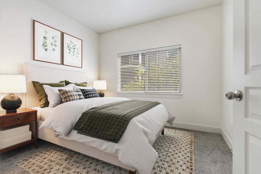 Building Photo - 389 S State St