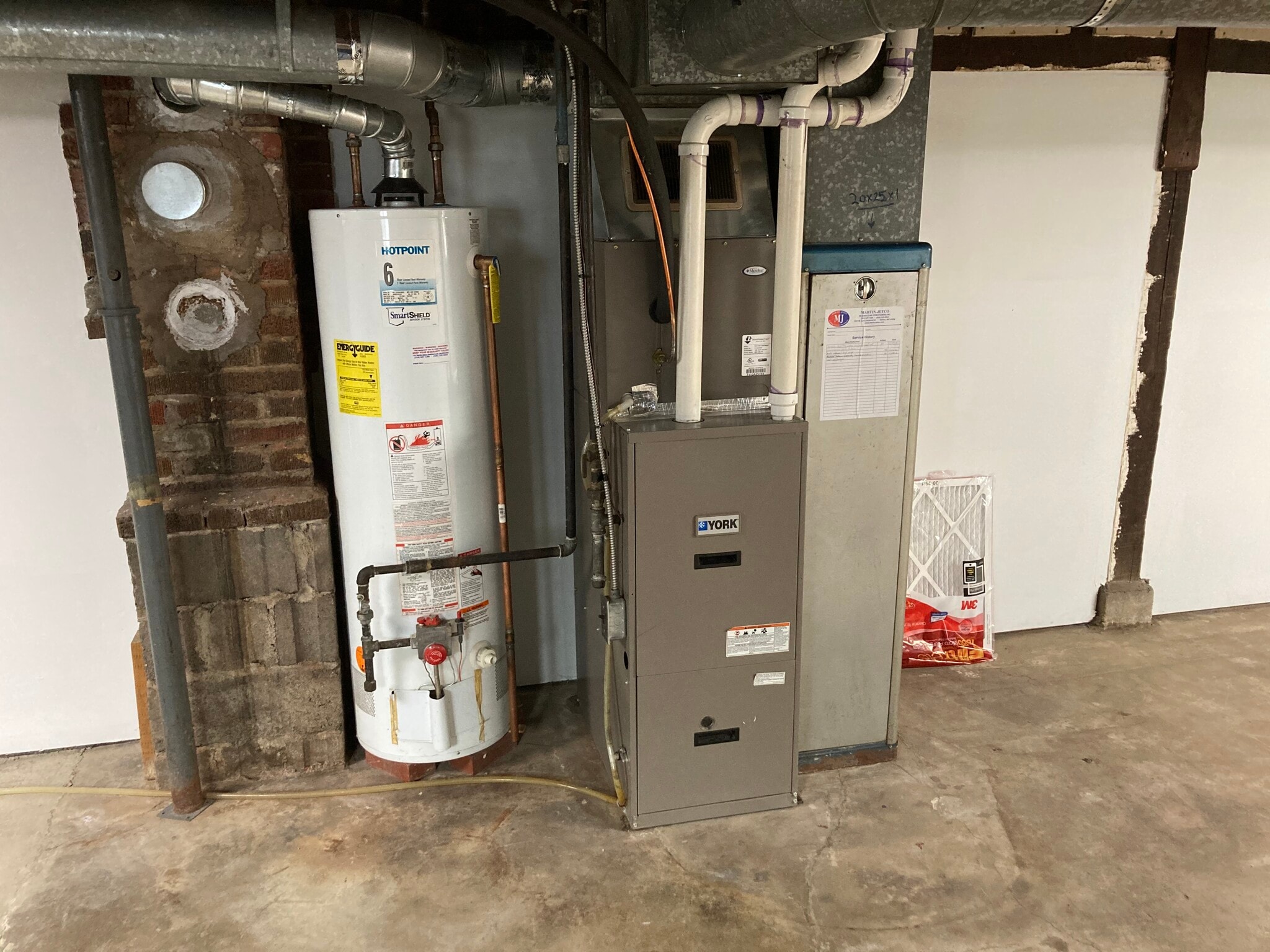 Furnace & Water Heater - 98 Sandau Ave
