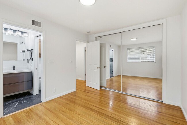 Building Photo - Beautiful Remodeled 3-Bedroom 2-Bathroom Single Family Home