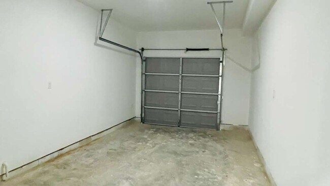 Building Photo - ? Brand-New Unit – 3 Bedrooms, 2.5 Bathrooms ?