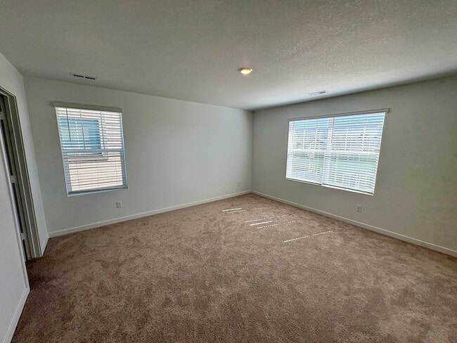 Building Photo - 4 Bed with Office, Brand New Home