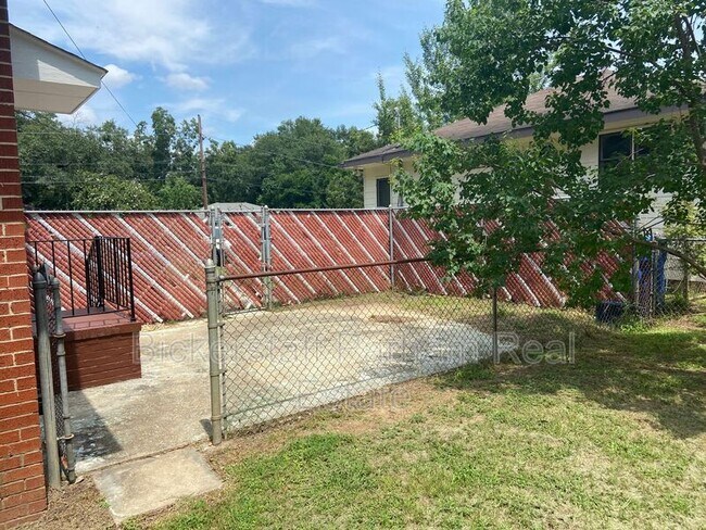 Building Photo - 3936 Austin Dr