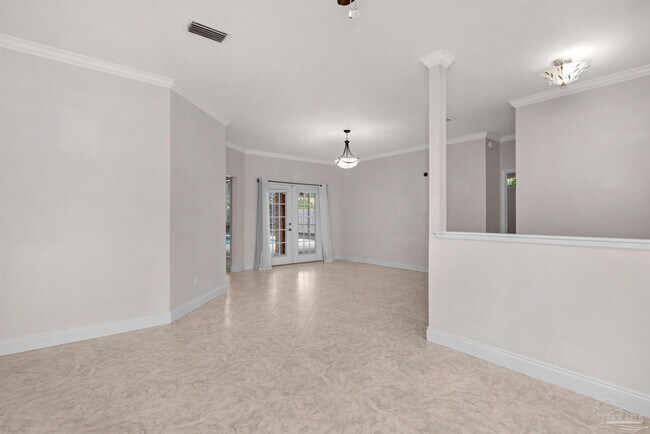 Building Photo - 8731 Thunderbird Dr