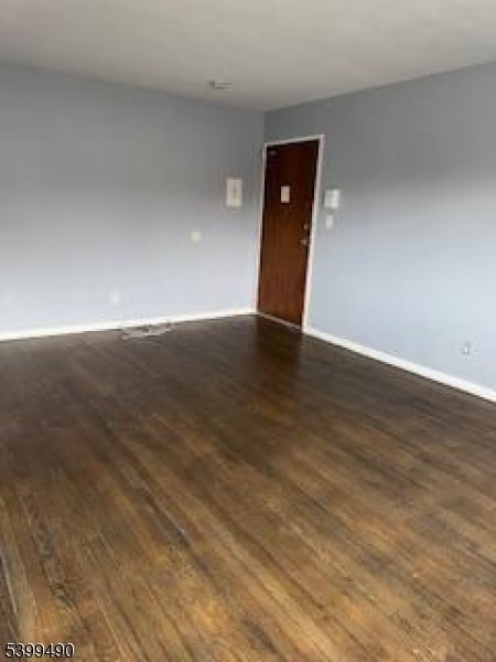 Building Photo - 117 W 3rd Ave