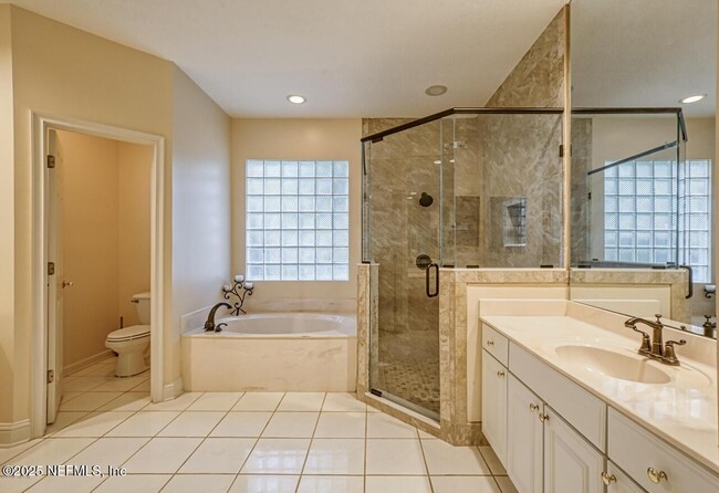 Building Photo - 8205 Bay Tree Ln