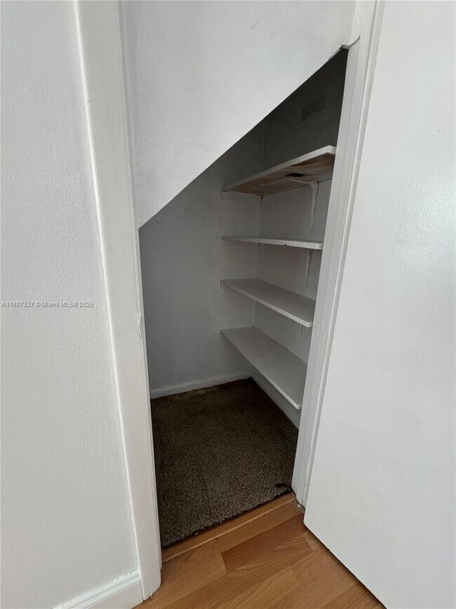 Building Photo - 7025 W Sunrise Blvd