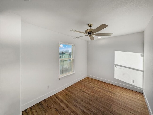 Building Photo - 1214 Nedra Dr